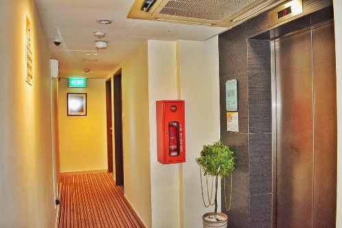 Sandpiper Hotel image 26