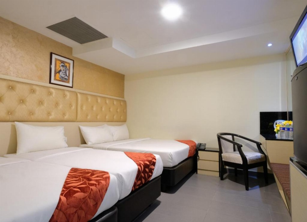Sandpiper Hotel Image 47
