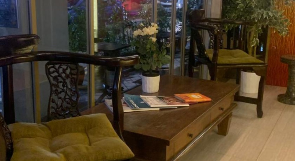 Sandpiper Hotel Image 6